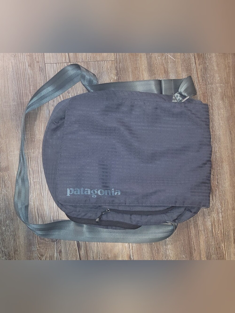 PATAGONIA Daily Grind Slingshot Crossbody Messenger Bag